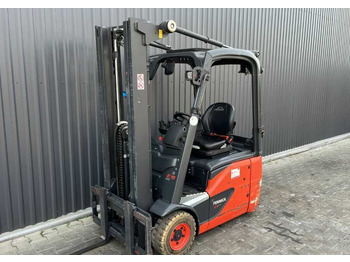 Empilhadeira elétrica LINDE E15