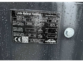 Empilhadeira a gás Linde H25T-02: foto 3