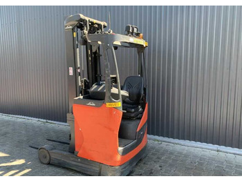Empilhador retráctil Linde R12B: foto 3