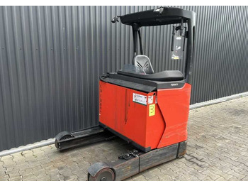 Empilhador retráctil LINDE R14