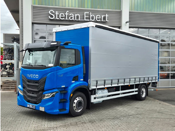 Camião de lona IVECO S-WAY
