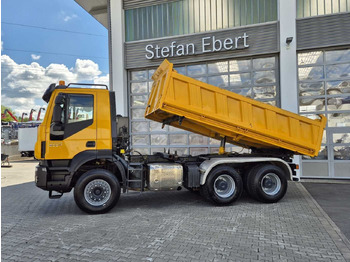 Camião basculante Iveco Trakker AD380T50 6x4 Kipper/SZM Wechselsystem: foto 4