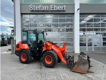 Pá carregadora de rodas KUBOTA R070