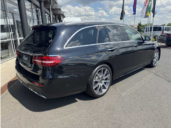 Carrinha Mercedes-Benz E 220d AMG+Pano+Burm+Distr+Memory+AHK+360: foto 4