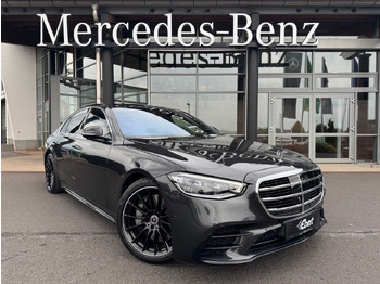 Sedan MERCEDES-BENZ