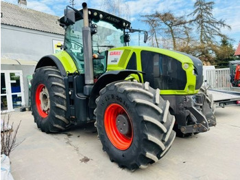 Trator CLAAS Axion 950