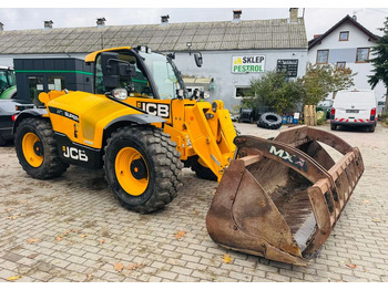 Empilhador telescópico JCB