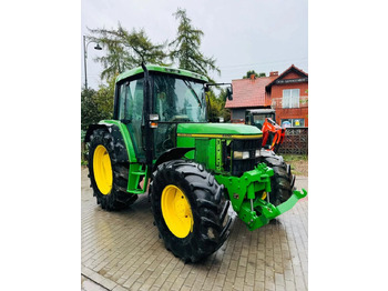 Trator JOHN DEERE 6400