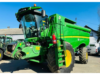 Ceifeira debulhadora JOHN DEERE S Series