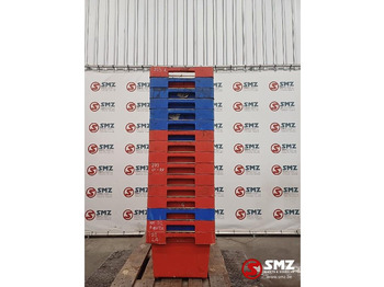 Peça de reposição por Camião Diversen Occ lot van 16 plastieken bakken: foto 4