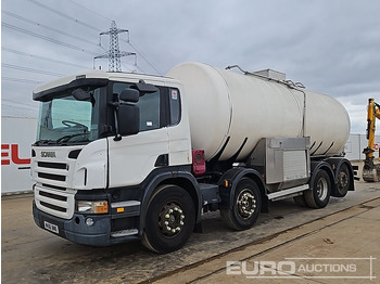 Caminhão tanque SCANIA P 340