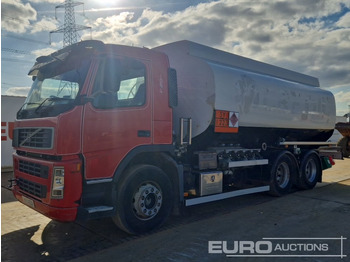 Caminhão tanque VOLVO FM 300