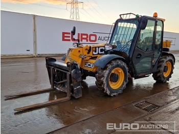 Empilhador telescópico JCB