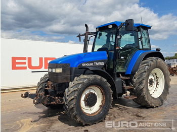 Trator NEW HOLLAND TM