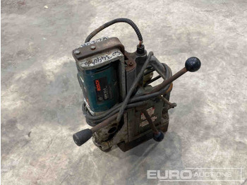 Equipamento de construção Unibor Bosch GBM23-2 110 Volt Magnetic Drill: foto 3 Equipamento de construção Unibor Bosch GBM23-2 110 Volt Magnetic Drill: foto 3