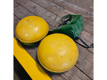 Trator JOHN DEERE