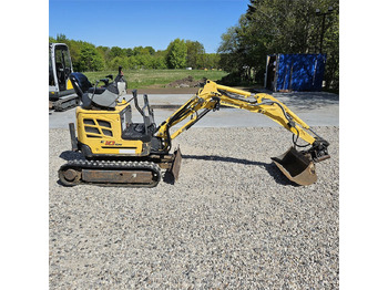 Mini escavadeira NEW HOLLAND