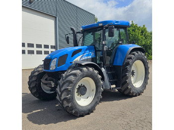 Trator NEW HOLLAND T7000