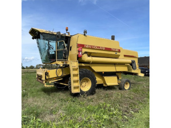 Ceifeira debulhadora NEW HOLLAND TX series