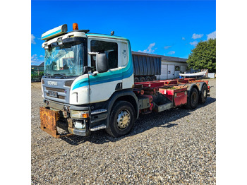Camião com sistema de cabo SCANIA P 310