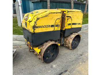 Compactador pequeno de asfalto WACKER