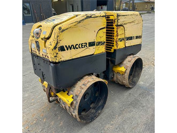 Compactador pequeno de asfalto WACKER