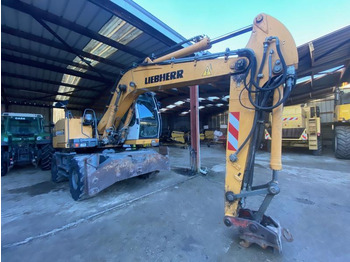 Escavadeira de rodas LIEBHERR A 314