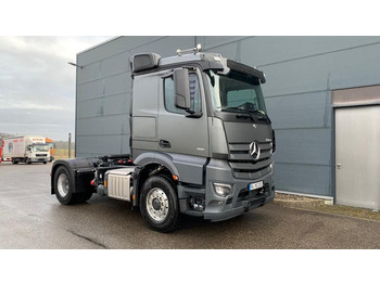 Tractor MERCEDES-BENZ Actros 1851