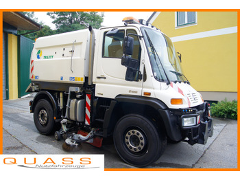 Varredora urbana UNIMOG U400