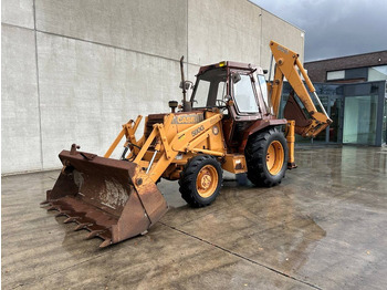 Retroescavadeira CASE 580G