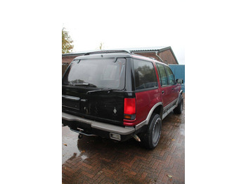 SUV Ford Explorer: foto 5 SUV Ford Explorer: foto 5