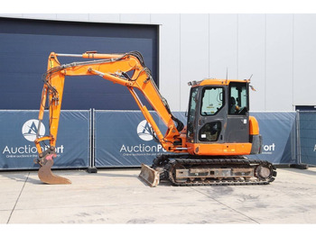 Escavadora de rastos KOMATSU PC80MR-3
