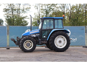 Trator NEW HOLLAND