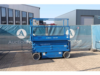 Plataforma de Tijera/ Plataforma de tesoura SKYJACK