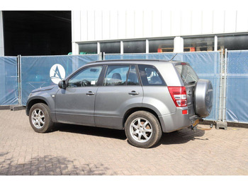 Sedan Suzuki Grand Vitara: foto 3
