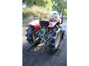 Trator Yanmar YM2310: foto 5