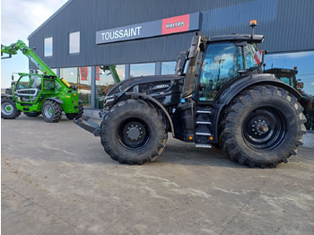 Trator VALTRA