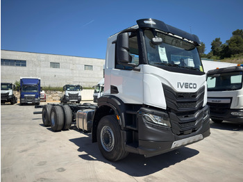 Leasing de  IVECO AD280X40 YPS ON X-WAY E6 (Chassis) IVECO AD280X40 YPS ON X-WAY E6 (Chassis): foto 2