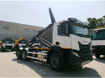 Camião polibenne IVECO X-WAY