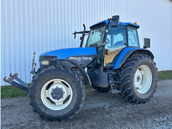 Trator NEW HOLLAND TM