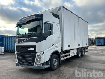 Camião furgão VOLVO FH