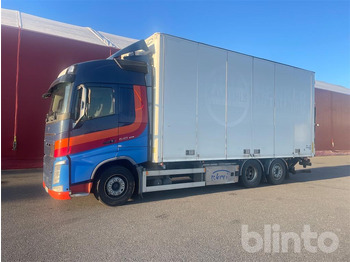 Camião furgão VOLVO FH 540