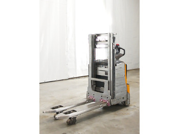 Stacker STILL