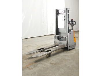 Stacker STILL