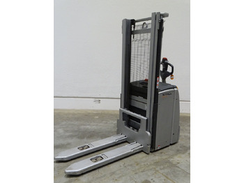 Stacker STILL
