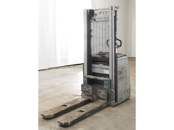 Stacker STILL