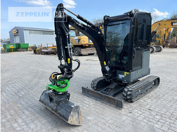 Mini escavadeira CATERPILLAR 302