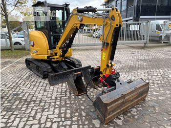 Mini escavadeira CATERPILLAR 303E
