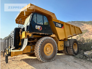 Caminhão fora de estrada CATERPILLAR