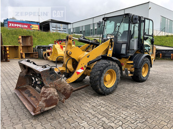 Pá carregadora de rodas CATERPILLAR 908M